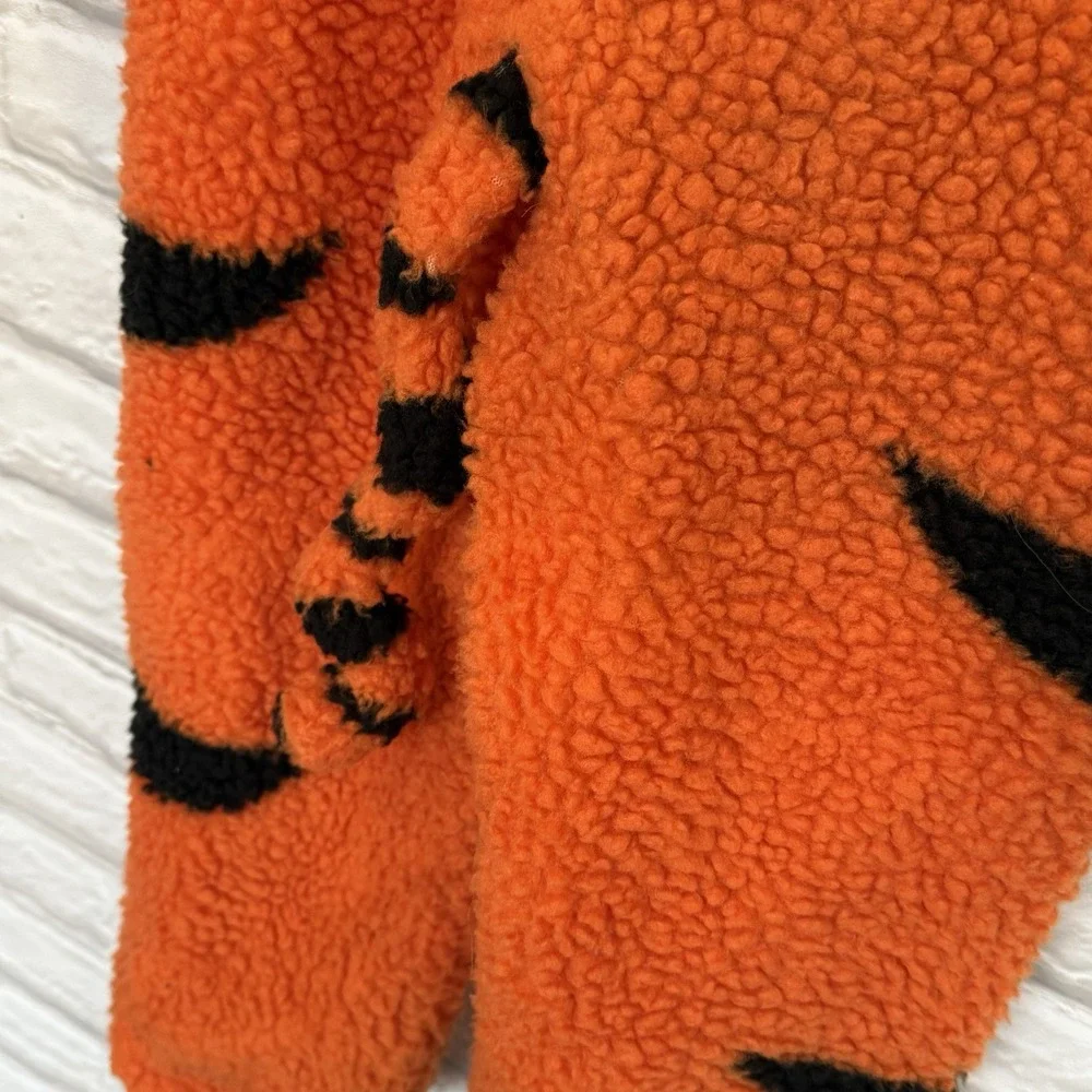 DISNEY STORE Tigger Kids Costume Size 4-6 Orange Full Body Fleece Warm Fast Ship
